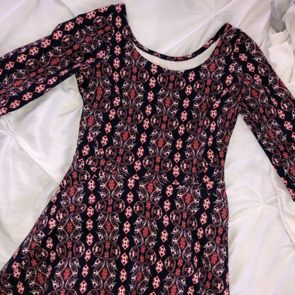Dress - Picture 2 of 2